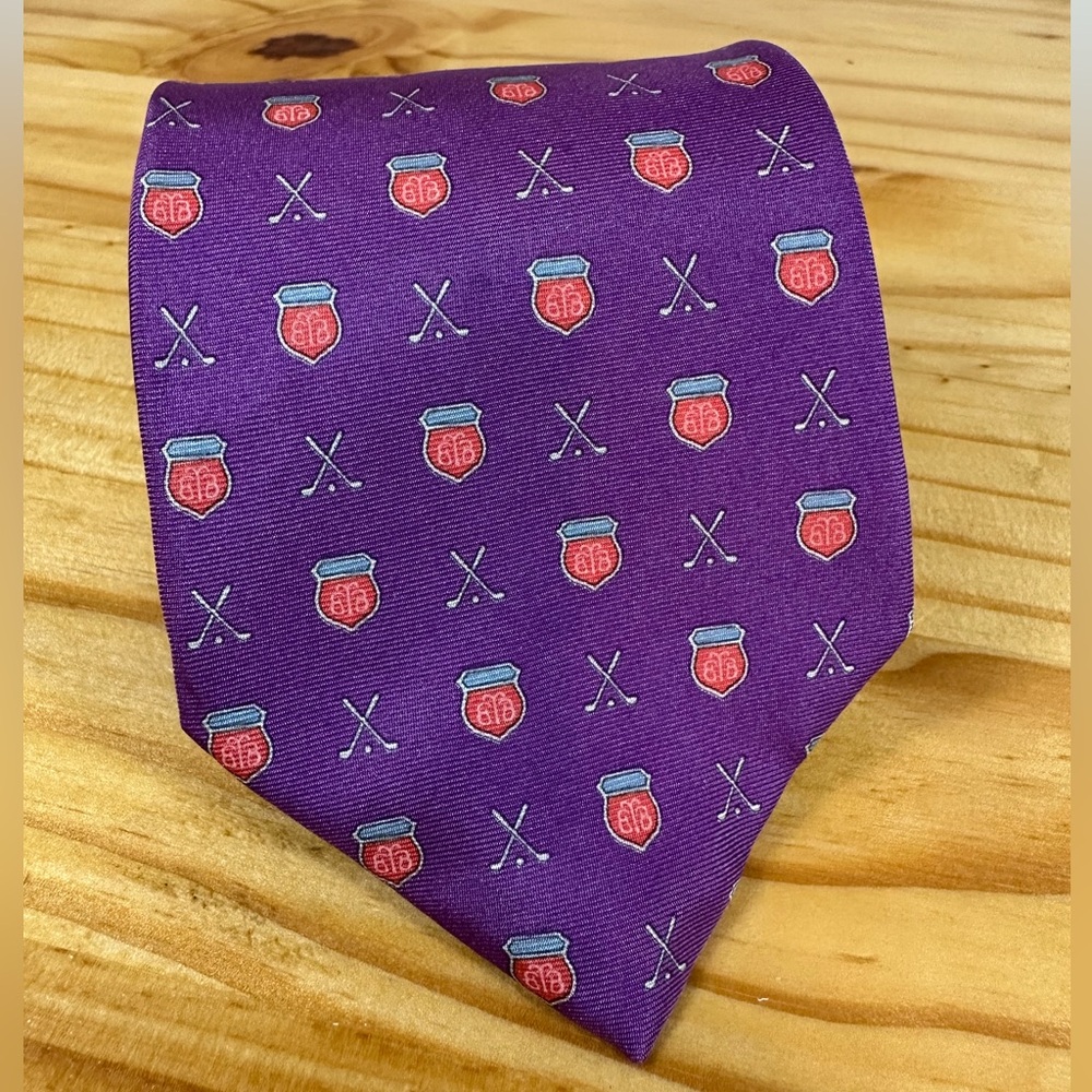 Brooks Brothers “Country Club” Purple Golf Design  Silk 60 Inch Tie Made in USA.